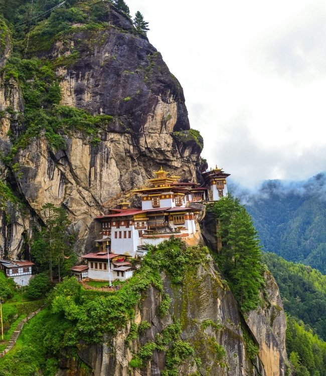 tiger's nest, paro, bhutan, buddhism, monastery, landscape, mountain, nature, taktshang, architecture, tourism